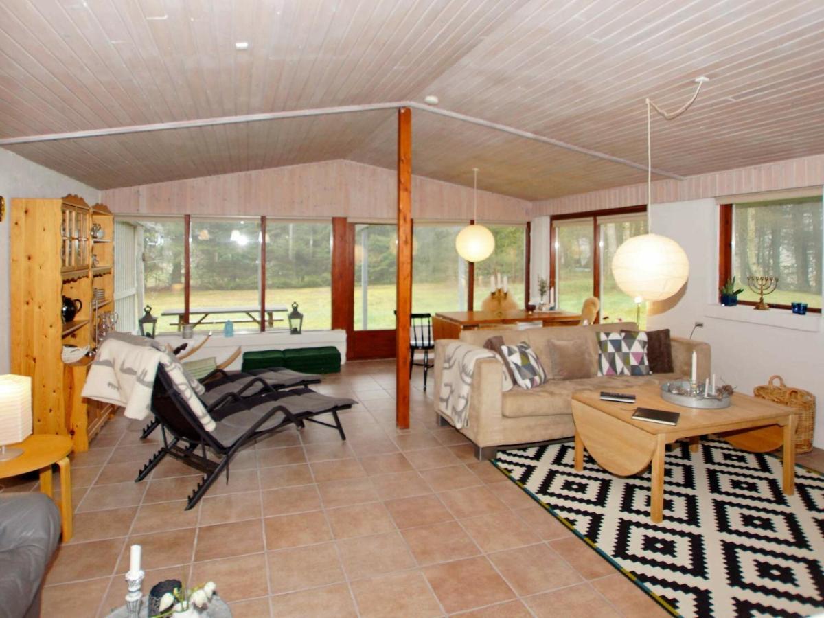 2 Person Holiday Home In Tarm Fjerbaek ภายนอก รูปภาพ
