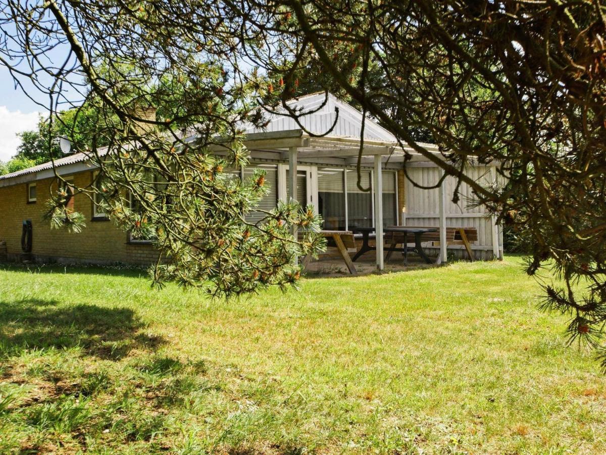 2 Person Holiday Home In Tarm Fjerbaek ภายนอก รูปภาพ